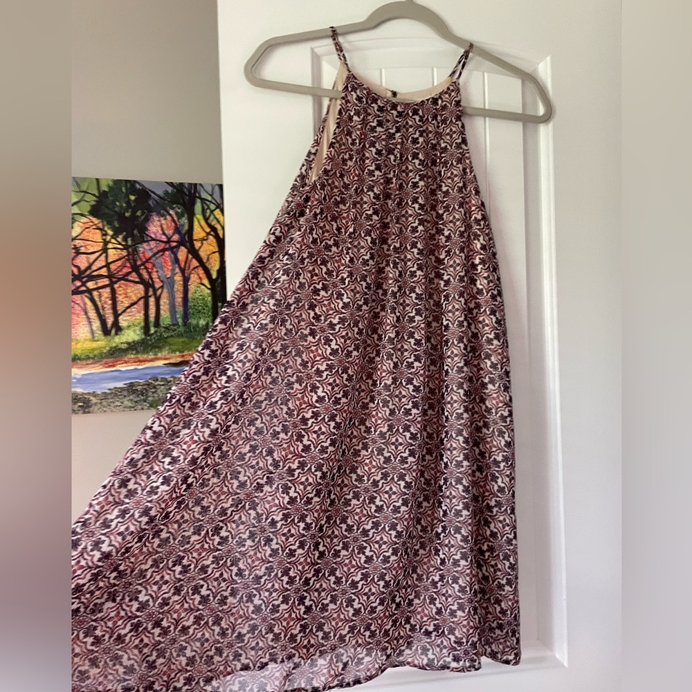S Beautiful Nordstrom’s Purple, Lavender, and Cream Floral-esque Patterned Dress